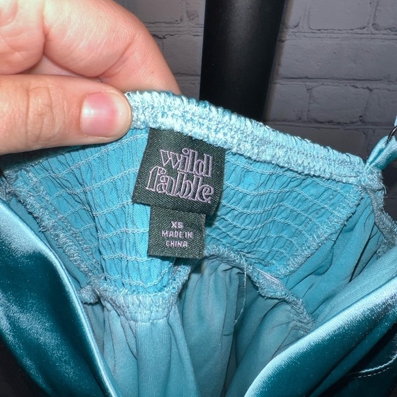 Dress - Picture 3 of 4